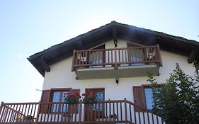 Villa Adry Aosta Sarre Your Freedom
